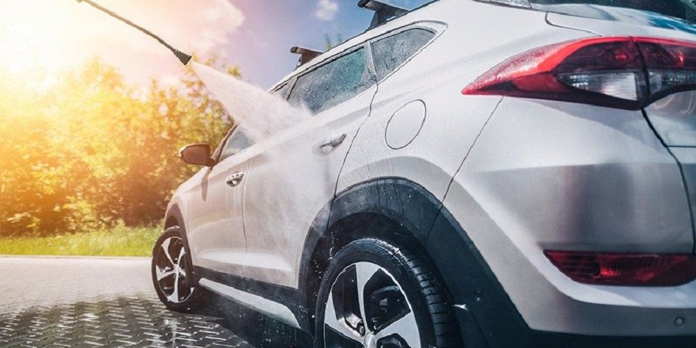 Keep Your Car Clean and Shiny With a Pressure Washer