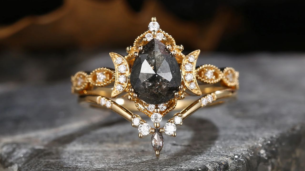 Why Salt and Pepper Diamonds Are Perfect for Unique Engagement Rings
